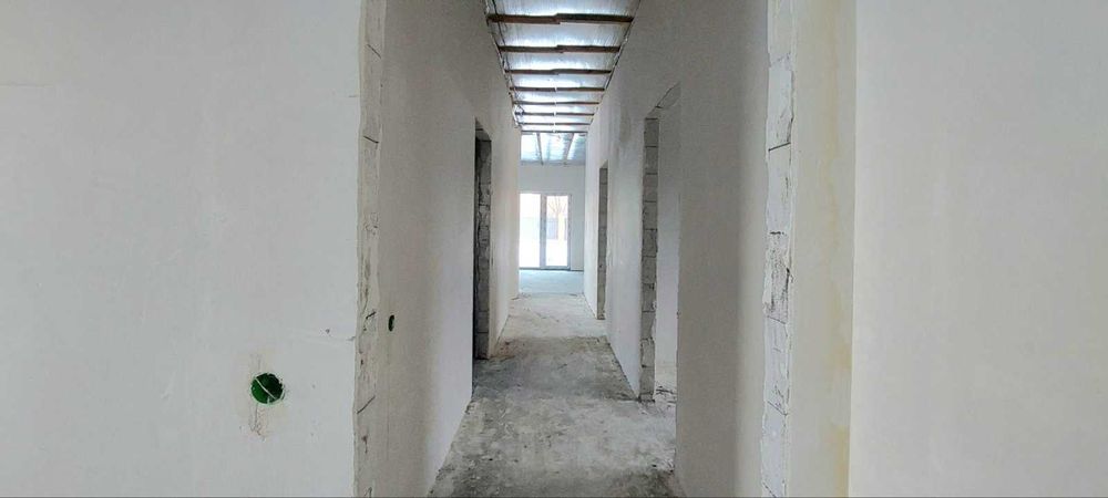 Нові Петрівці, дуже стильний сучасний будинок 100 кв.м