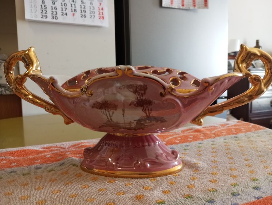 Centro de mesa em loiça