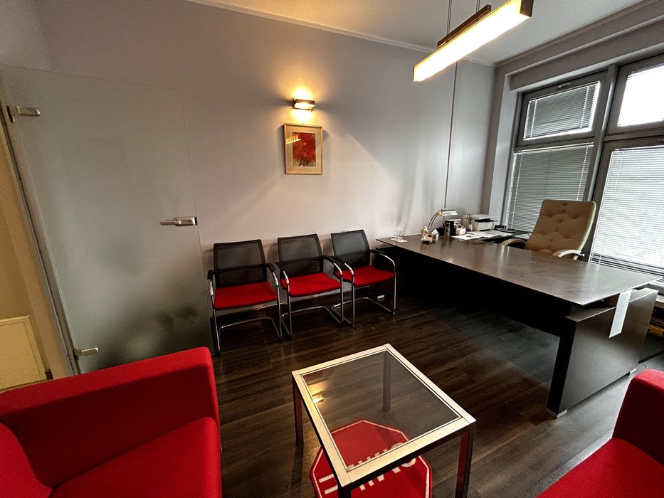 Sprzedaż! Lokal pod kancelarię, biuro, studio, salon! Centrum Radomia – ul. Koszarowa !