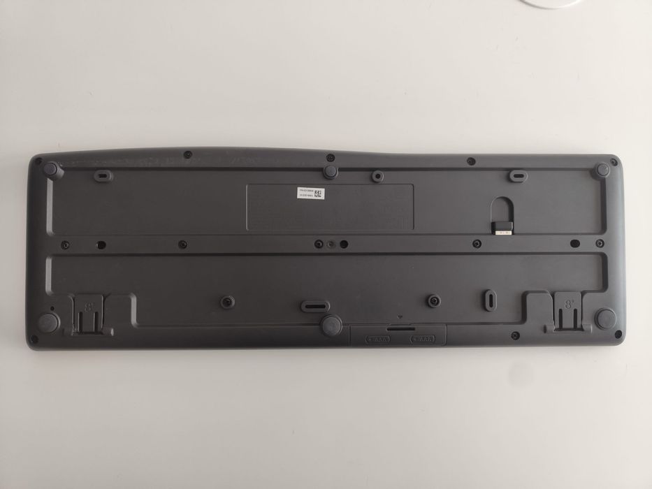 Logitech MK295 Silent Wireless Keyboard64740296352514122