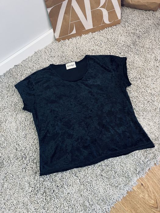 T-shirt welurowy zamsz damski czarny krotki rekaw rozm M basic eleganc