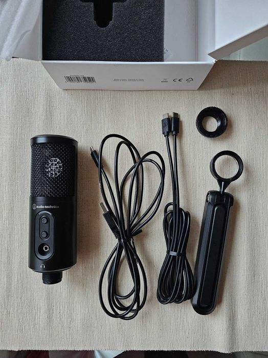 Audio-Technica 2500x-USB Microphone and Adjustable Microphone Stand64563994550529123