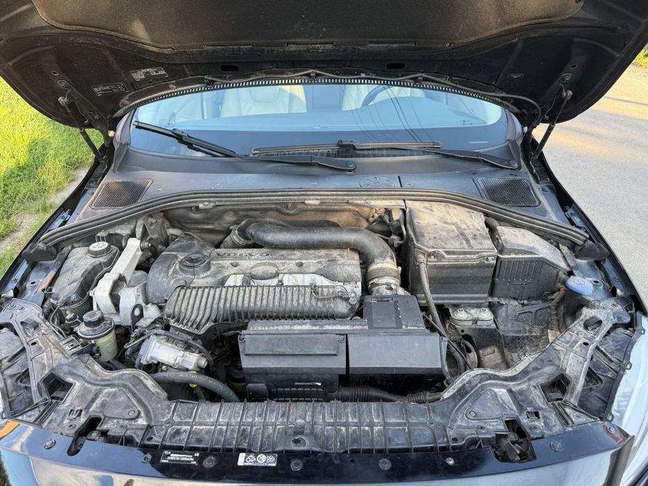 Volvo s60 2013 рік