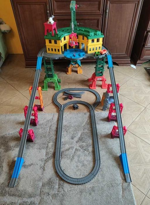 Fisher-Price Tomek i Przyjaciele Superstacja Zestaw Super Stacja FGR22