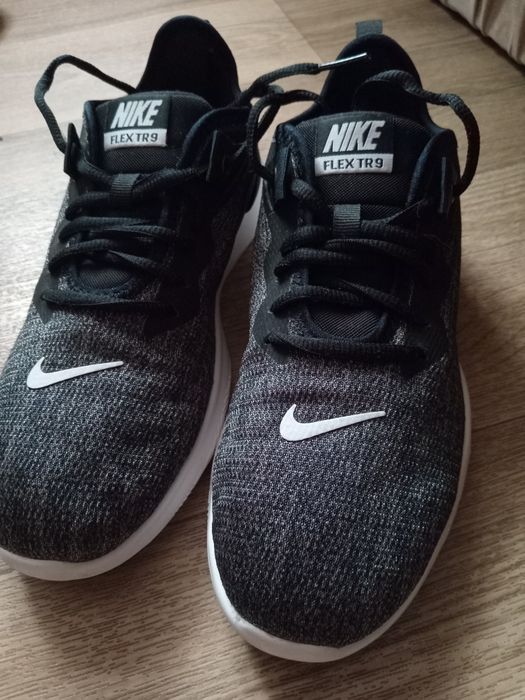 Кросівки кросовки жіночі/підліткові Nike 39