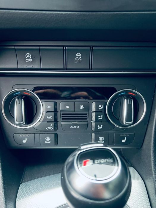 Ауди AUDI Q3 2016