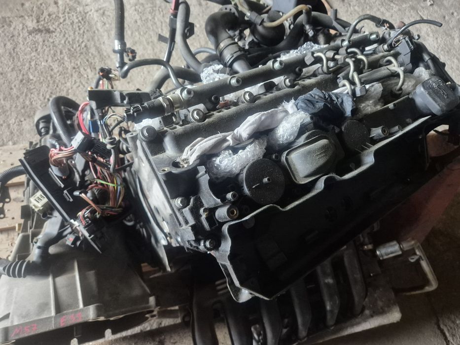 Silnik blok wał tłok pompa korbowod 2.5d M57 Bmw 5 E39