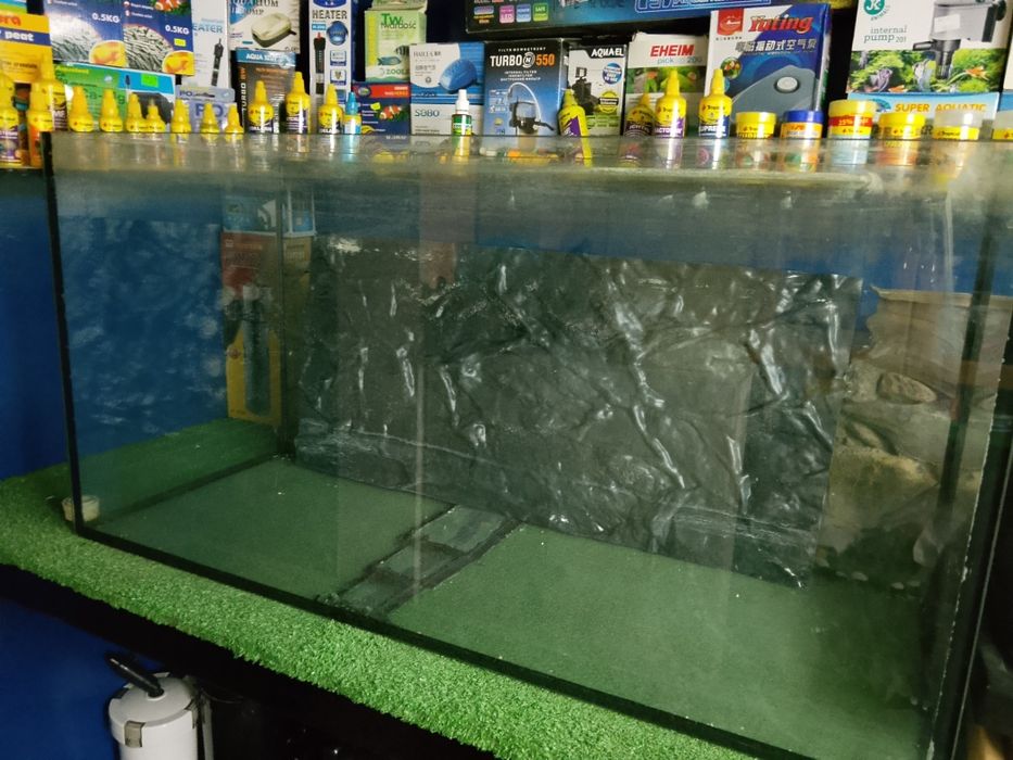 Akwarium/ terrarium 200L
