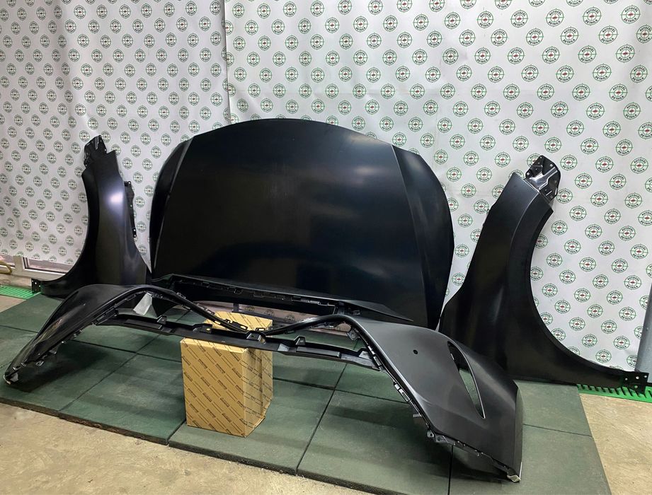 Капот крыло правое левое комплект Toyota Venza 2021