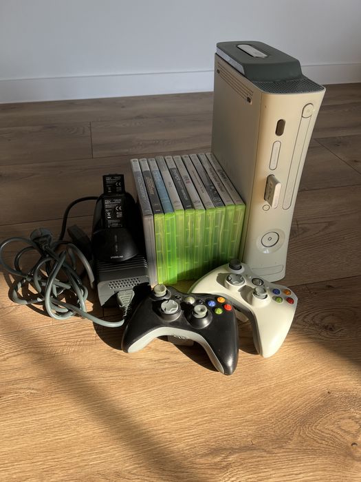 Xbox 360, 2 pady i gry