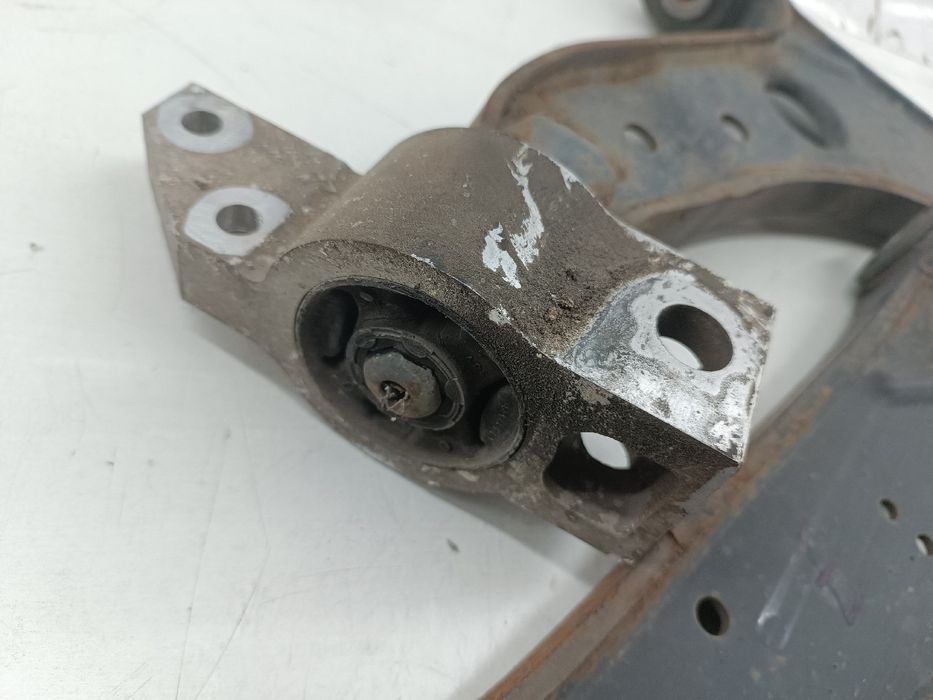 Braços de suspensão esquerdo e direito - VOLKSWAGEN CADDY II Combi (9K9B) | 95 - 04