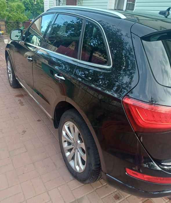 Продам автомобіль AUDI Q5
