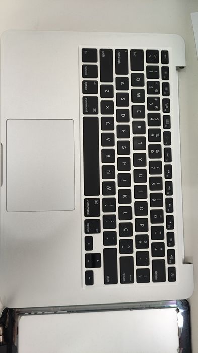 MacBook Pro 13"- QWERTY - Inglês