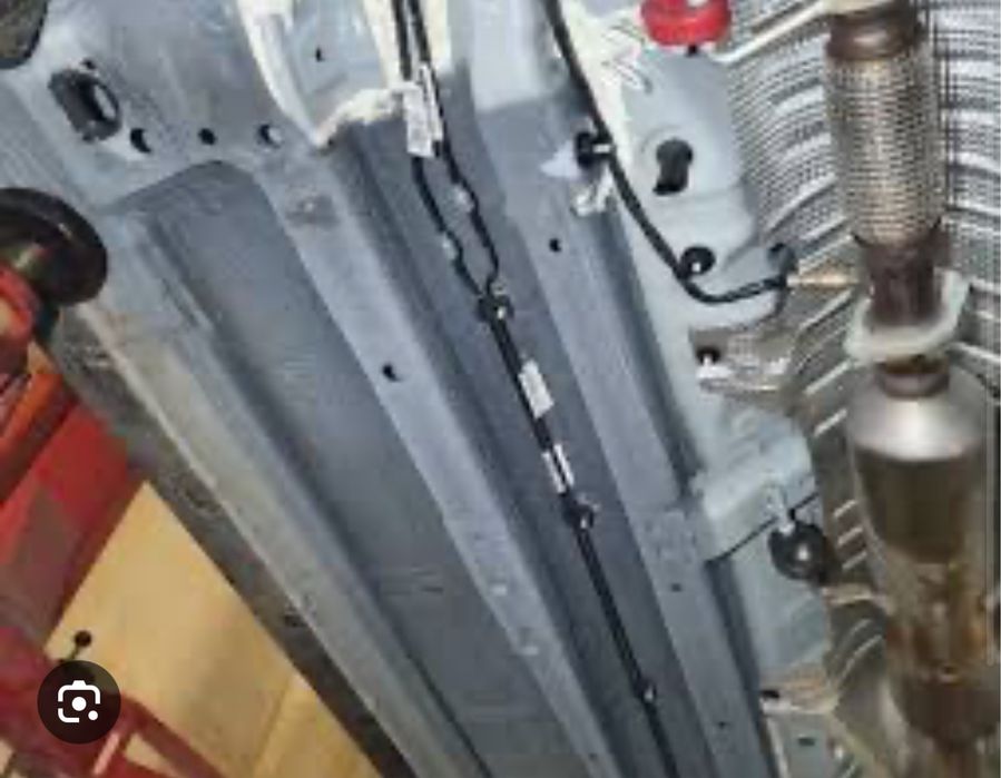 Антикорозийная обработка днища автомобиля задувка кузова автомобиля