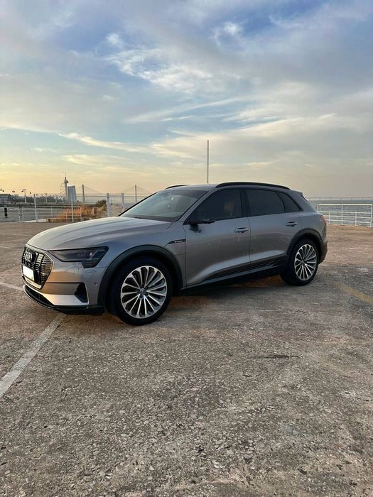 Audi e-tron 55 quattro S line foto 4