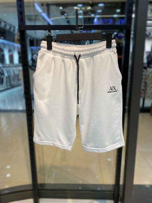 Чоловічі мужские  шорти  Armani EA7