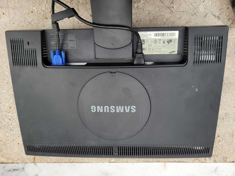 Монитор Samsung 2243NW 22"