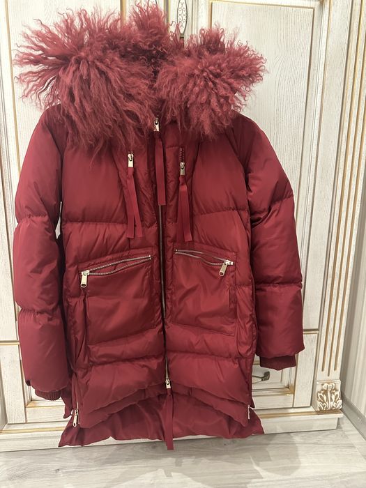 Продам пуховик Max Mara. Оригінал. Розмір xs-s