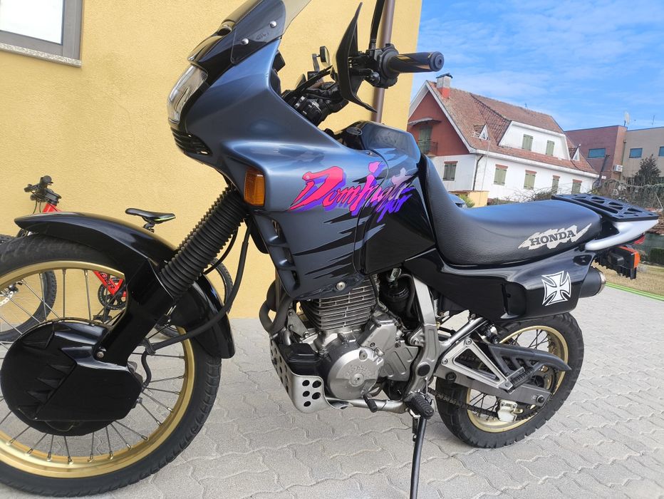 Honda NX650 Dominator (RD02)