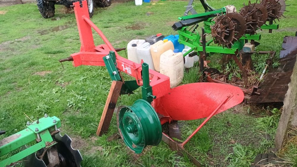 Саморобний плуг Kverneland 1-40