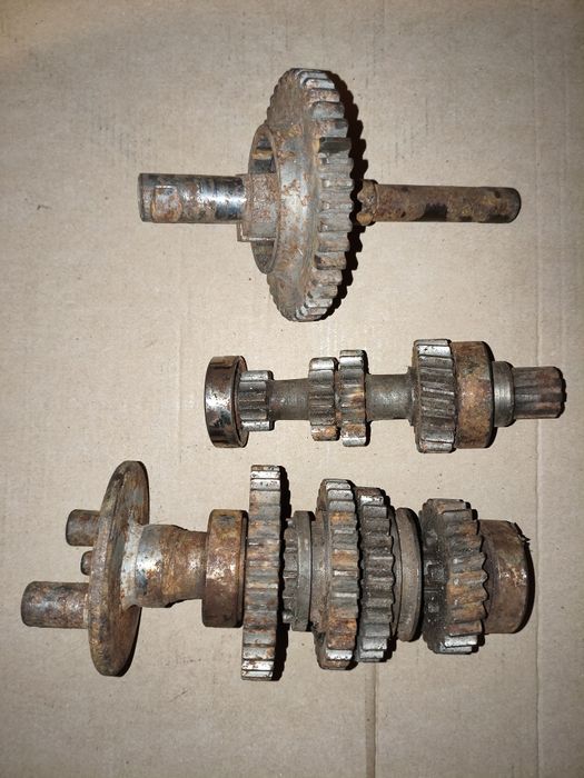 Części skrzyni biegów M72