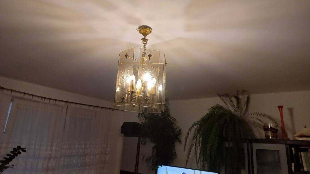 Żyrandol szklany do salonu