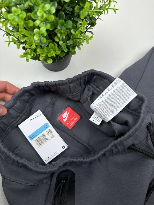 Шорти Nike tech fleece