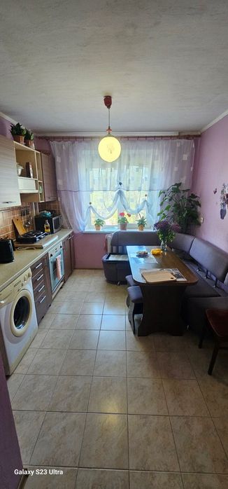 Продается трехкомнатная квартира Калинина!