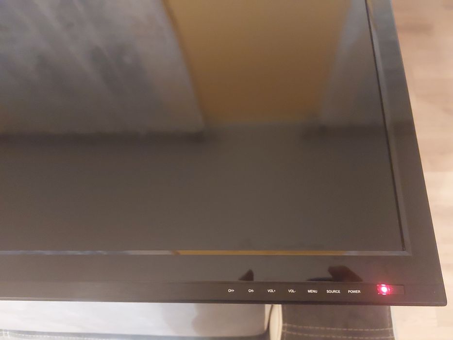 Telewizor 46 cali - na części - włącza się + monitor -  szczegóły opis
