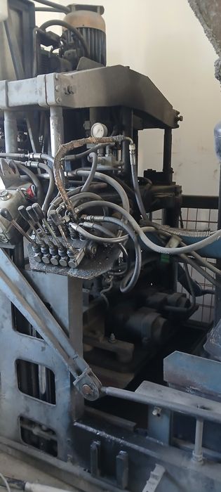 Wibroprasa pustaczarka