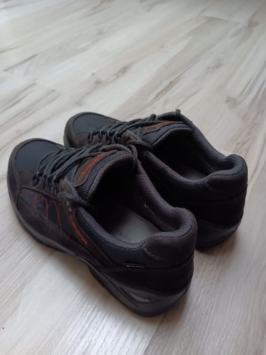 Buty trekkingowe górskie wodoodporne LOWA Gore-Tex rozmiar 42,5