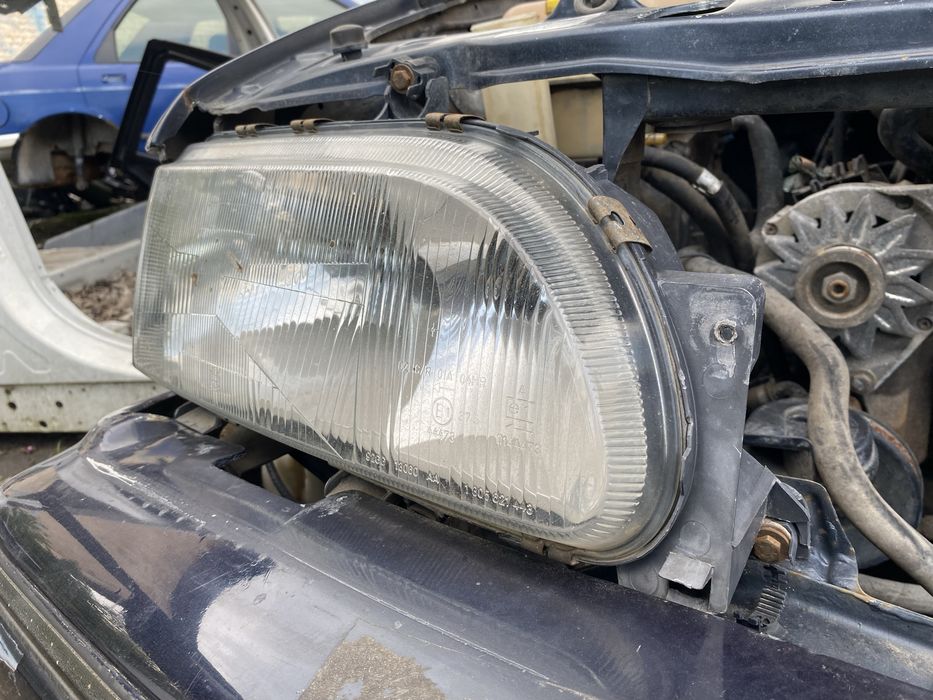 Фара Ford Scorpio