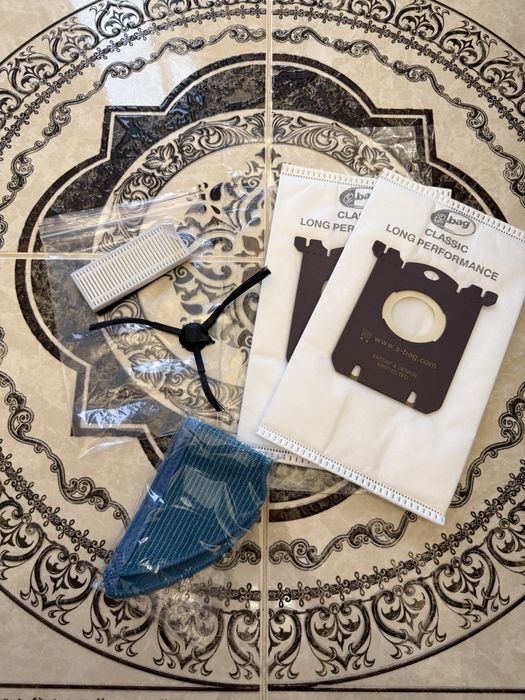 Робот-пилосос миючий Philips XU2000