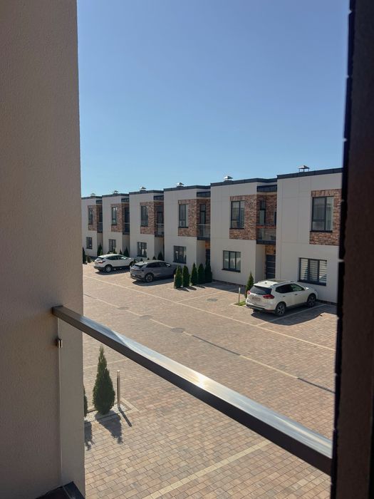 Продаж сучасного та затишного котеджу