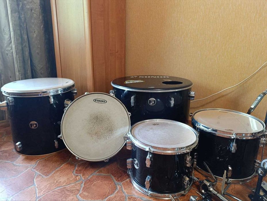 Продам ударну установку SONOR