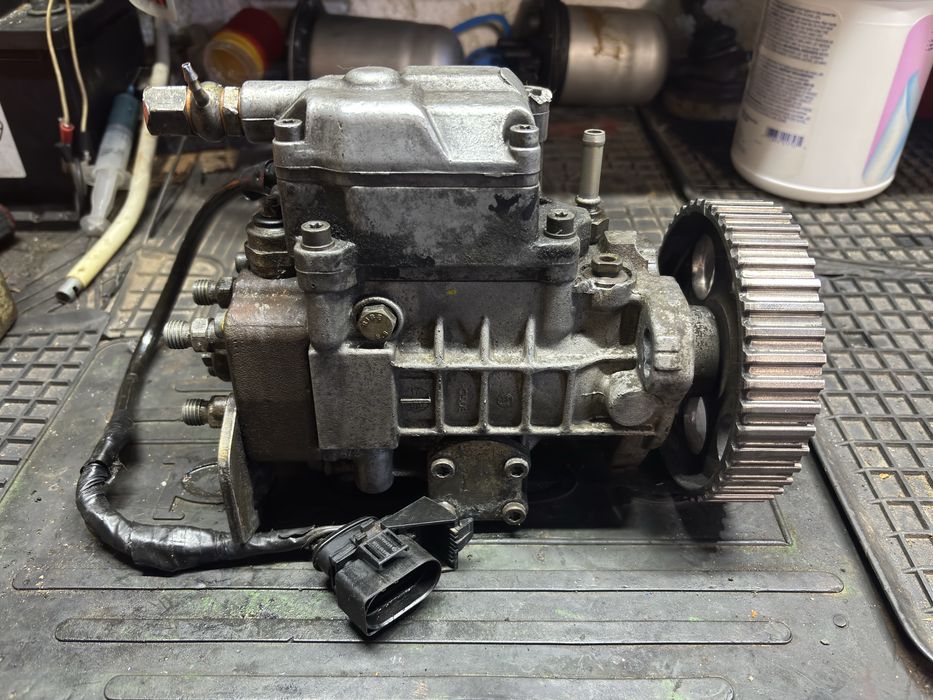 ТНВД Bosch 1.9 TDI Audi A4 B5 / VW (028 130 111 A) — Під відновлення