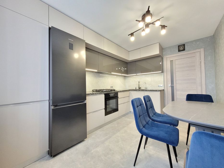 3к.Новобуд! Арцеулова! 5/10ц, 77м2, Авт.оп!, 130000уо!