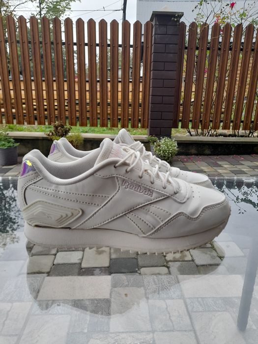 Кросівки  REEBOK ROYAL..розмір 35.довж.уст.22 см