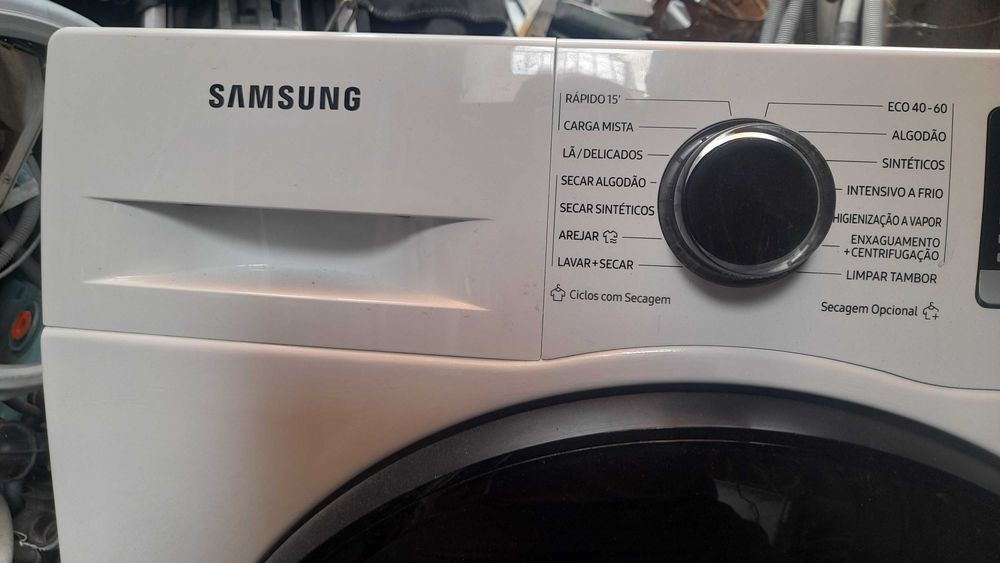 maquina de lavar 8 quilos e seca 5 1400 rpm SANSUNG exelente