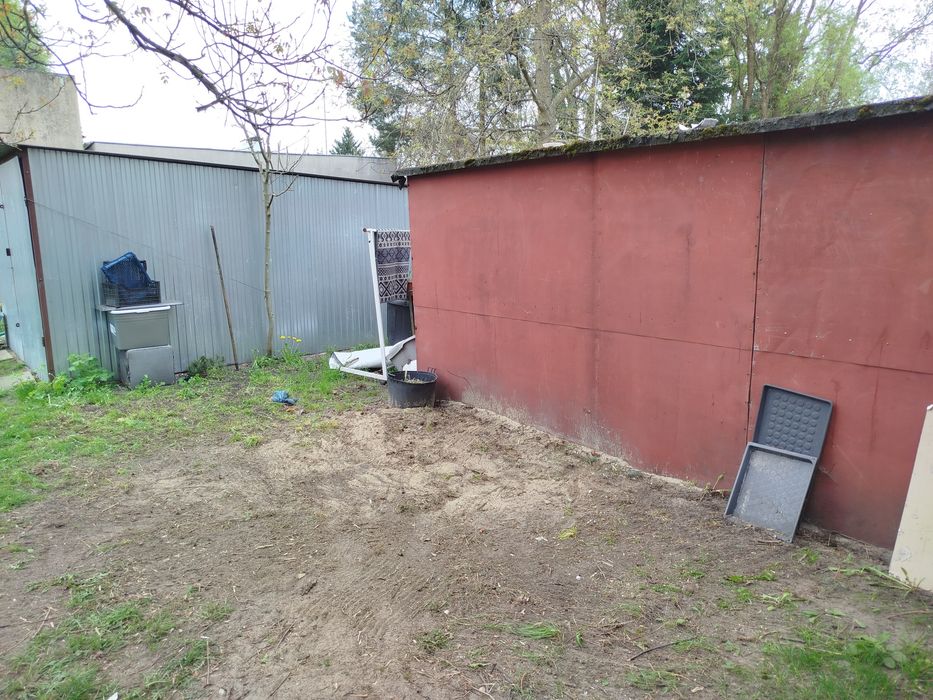 Wywóz gałęzi odpadów zielonych liści  trawy  Łódź okolice