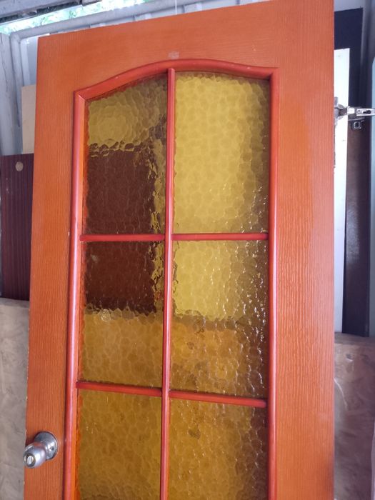 Межкомнатные двери 200×70см. Б/у. С наличниками. Цена-800грн.