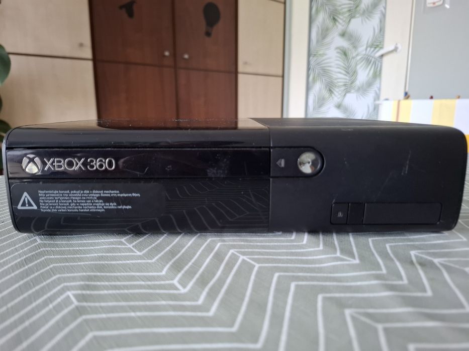 Sprzedam X-boxa 360