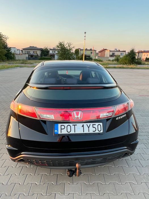 Honda Civic VIII 1.8 140 KM