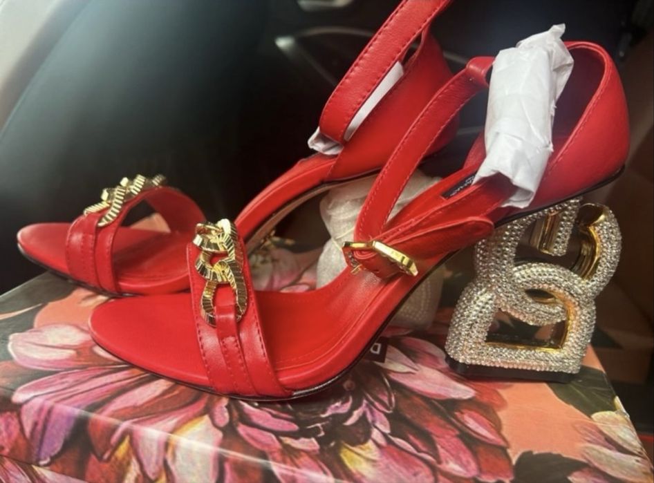 Dolce gabbana дольче босоніжки , босоножки