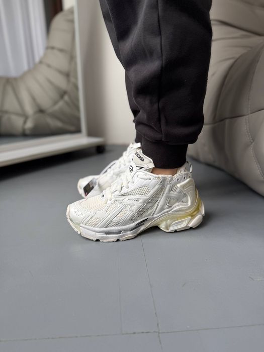 Кросівки Balenciaga Runner White (36-40)