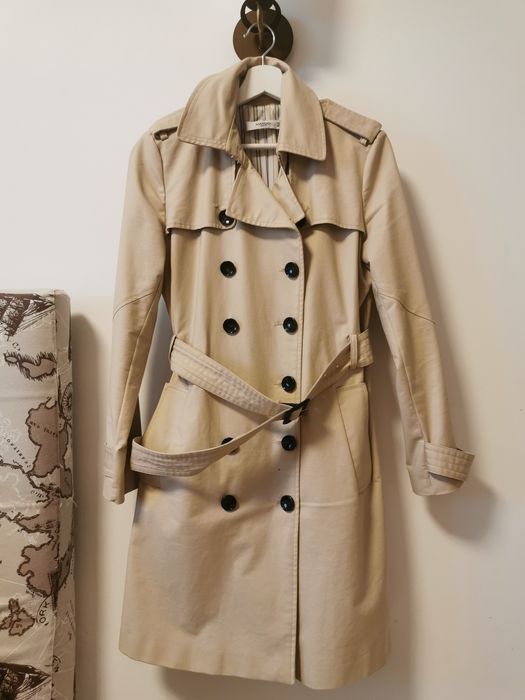 Тренч плащ MANGO