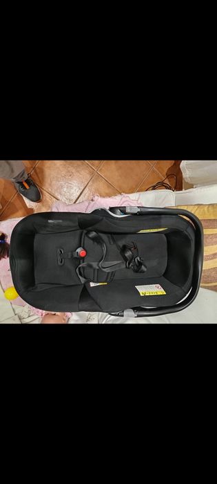 Vende se estes artigos de bebé