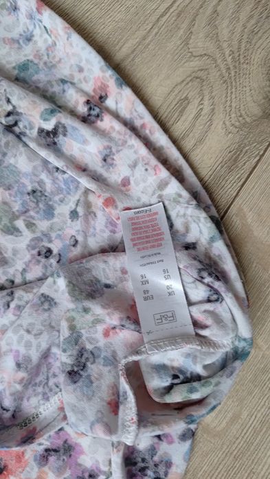 Delikatna bluzka na lato