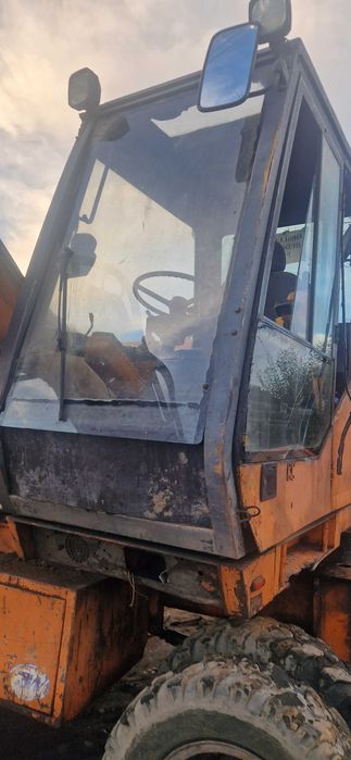 koparka case 688 silnik cummins 4bt 3.9 siłownik kabina