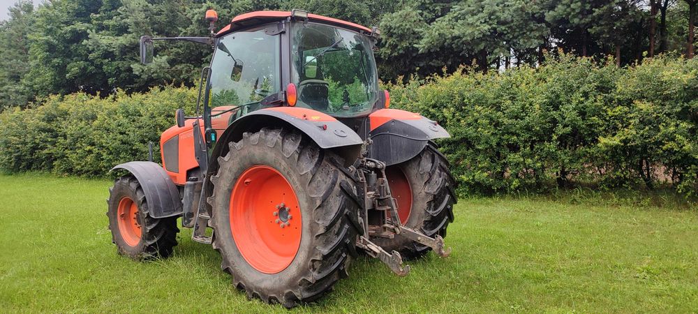 Ciągnik Kubota M135 GX